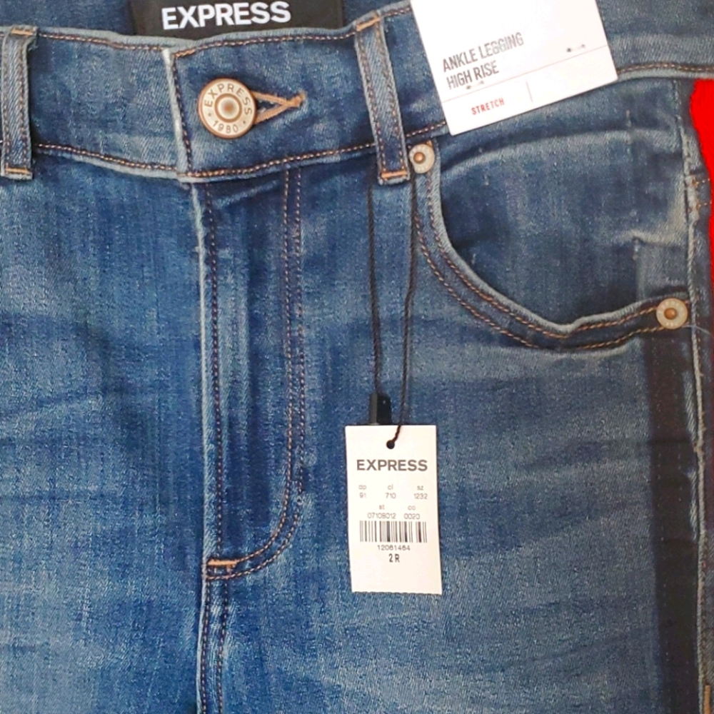 SOLD!!!High waisted side stripe ankle jean leggings NWT⁰ - Picture 3 of 8